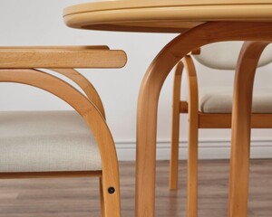 Coco Maison 4 sandalye  Yuvarlak Masa Takımı 105 Ø - 8